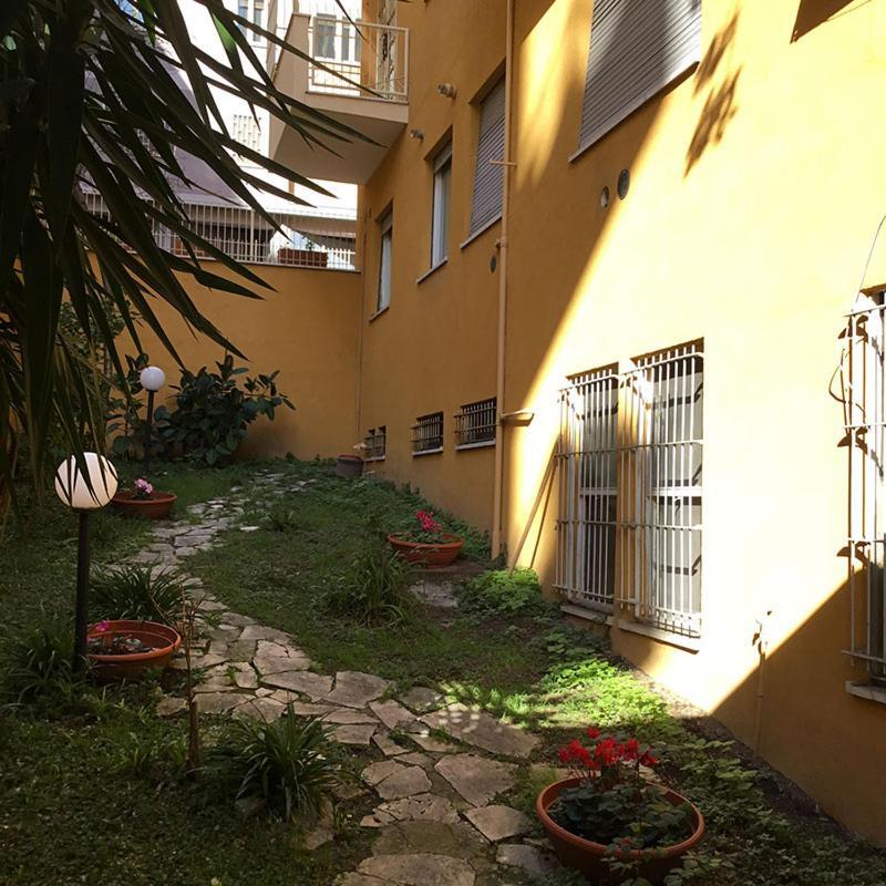 Ale&Andrea Apartments Blu & Lilla Roma Exterior foto